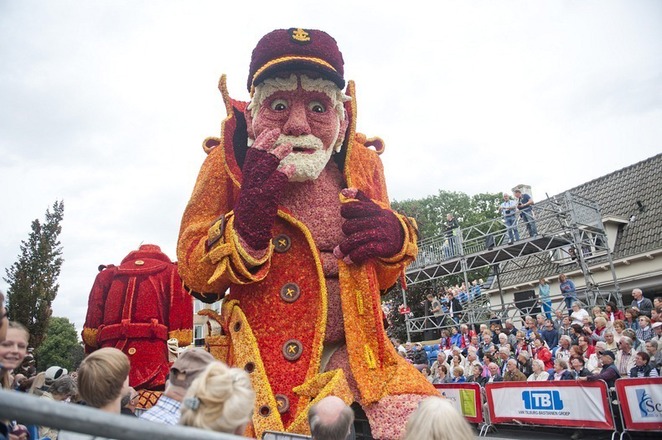 Bloemencorso-Zundert-2013-le-hoi-hoa-lon-nhat-the-gioi-o-Ha-Lan